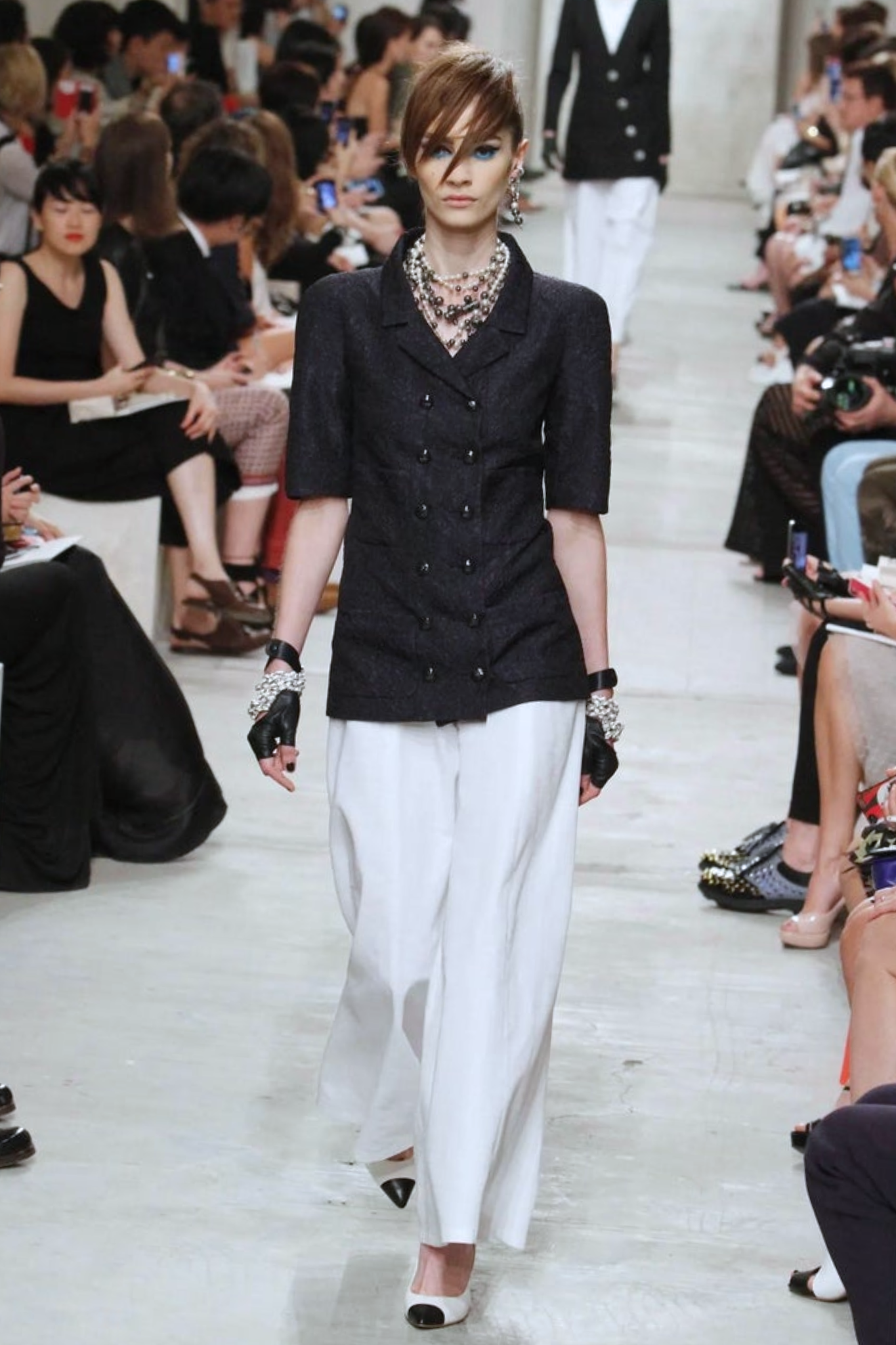 Chanel Navy Floral Jacquard Blazer (FR 42)