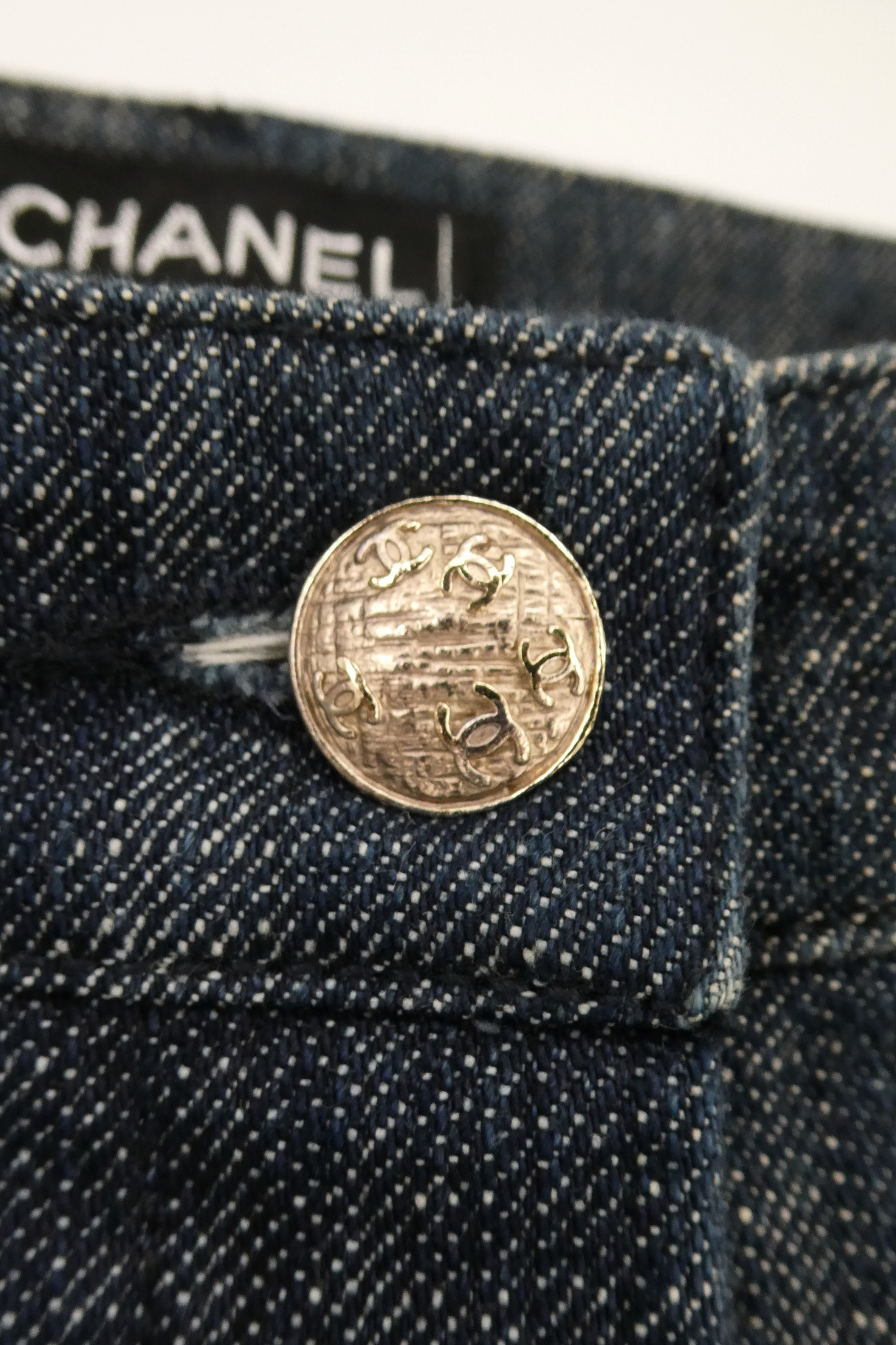 2005 Chanel CC Crest Patch Dark Denim Trousers (FR 38)