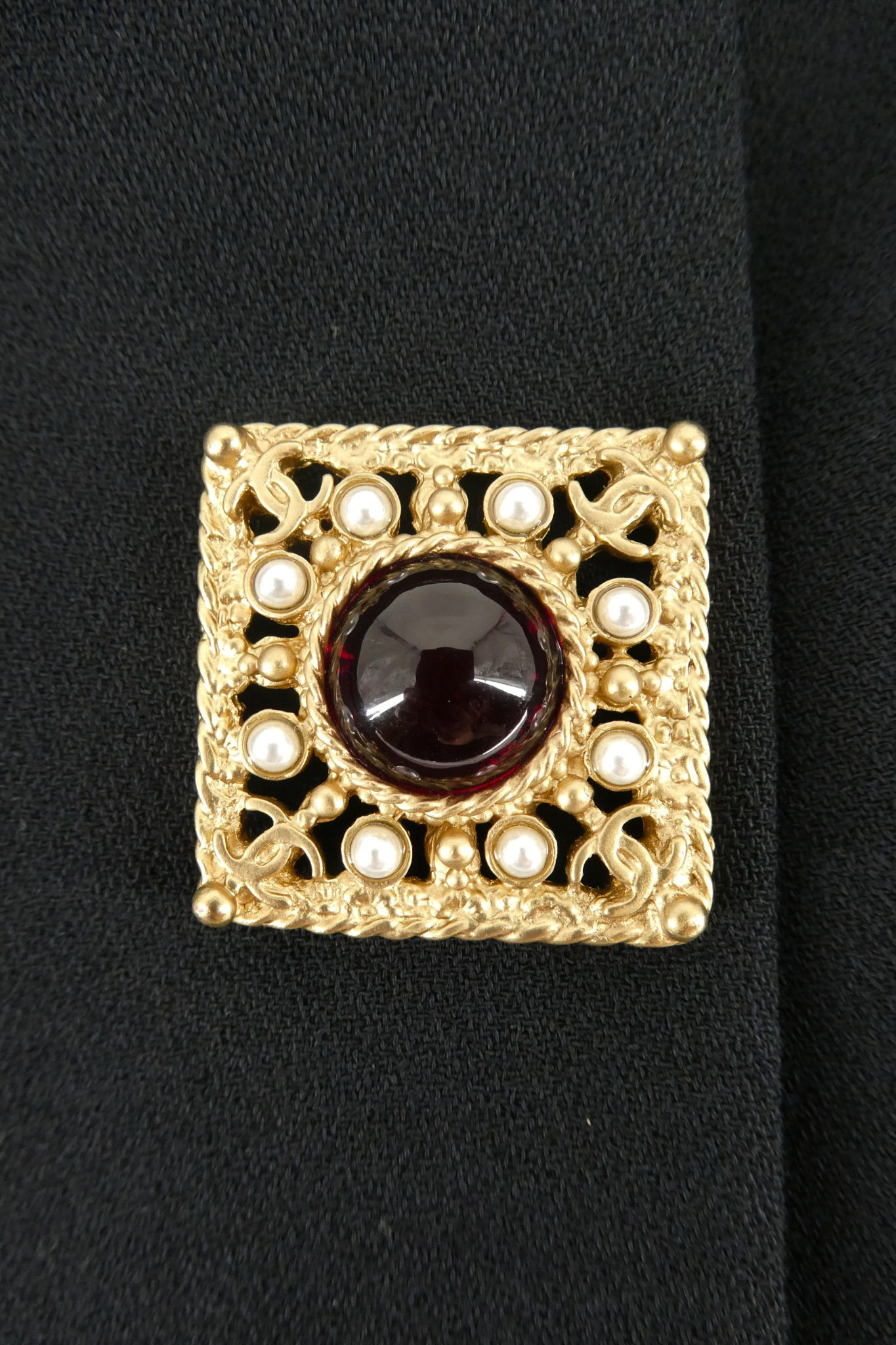 2011 Chanel Brooch Top