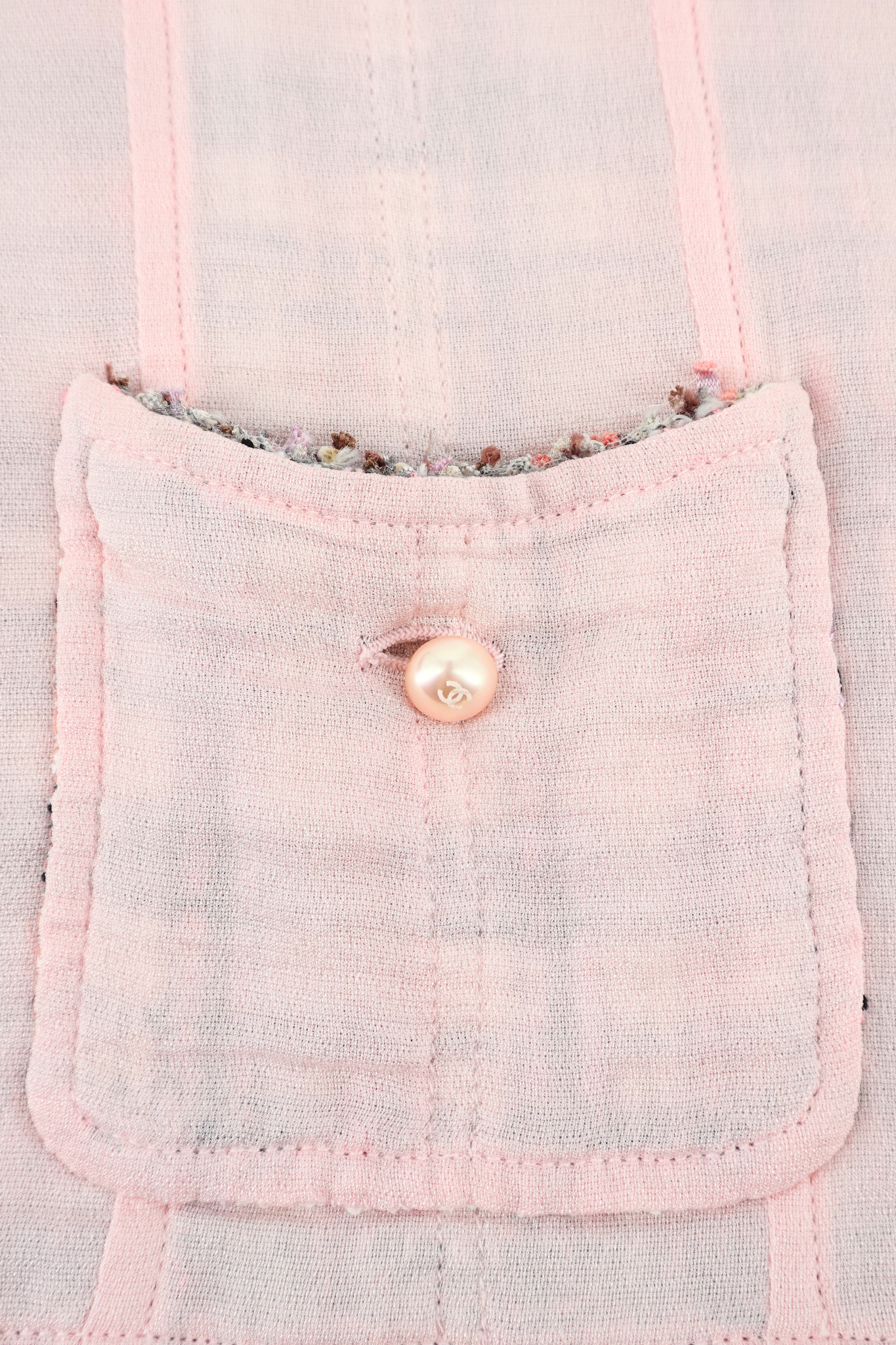 2003 Spring Pink Chanel Jacket (FR 36)