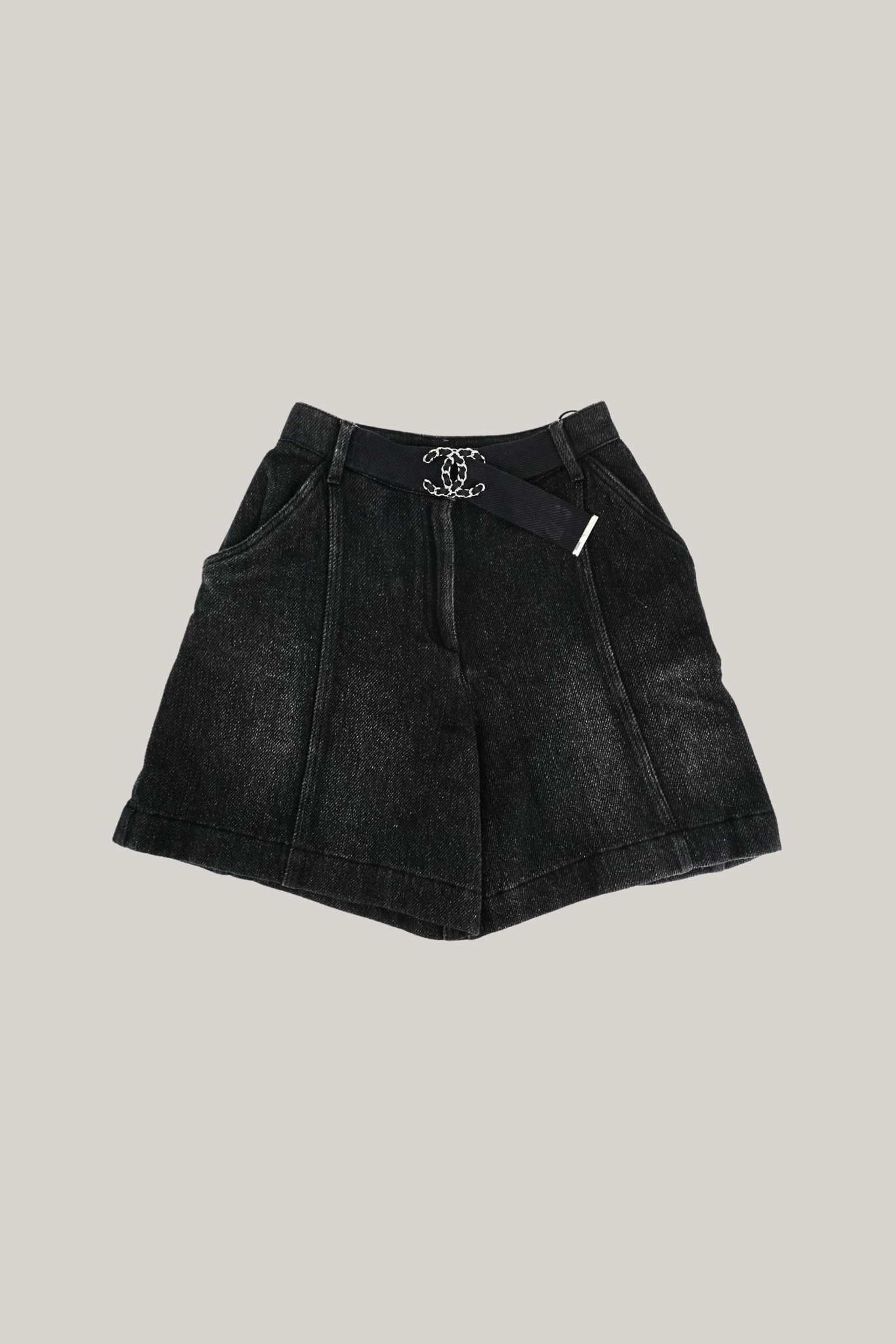 Chanel Black Denim Shorts With CC Chain Belt (FR 36)
