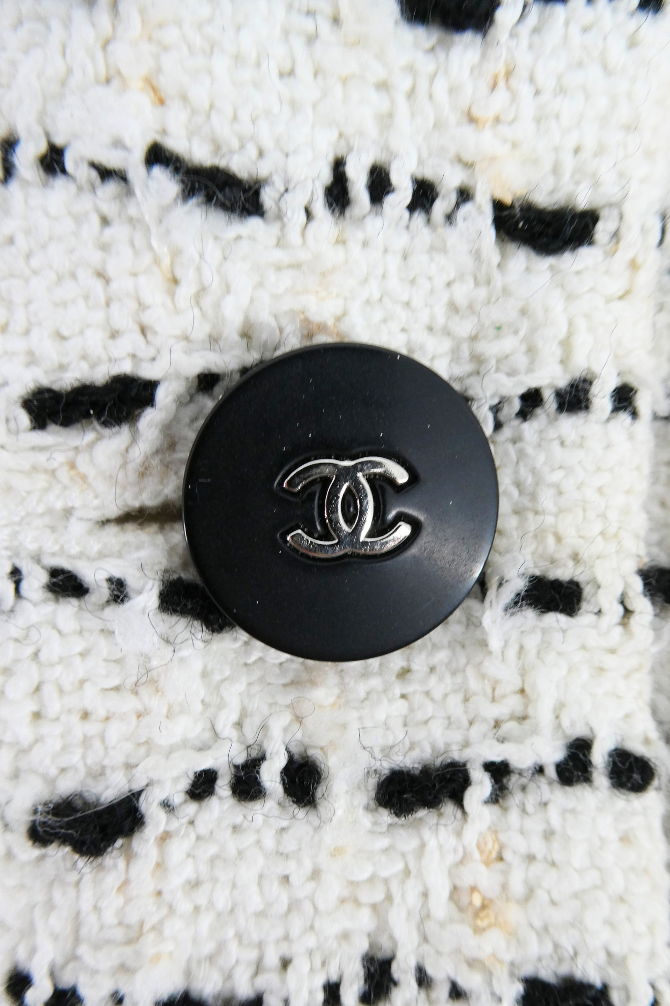 1998 Spring Chanel Monochrome Tweed Jacket (FR 38)