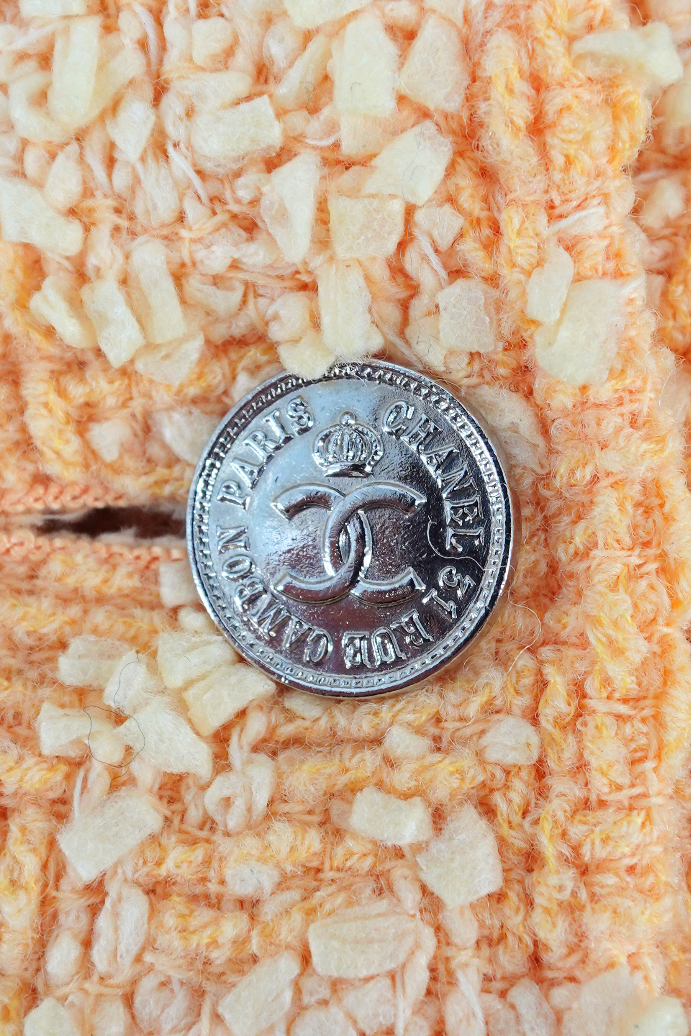 1996 Chanel Houndstooth Orange Tweed Jacket  (FR 40)