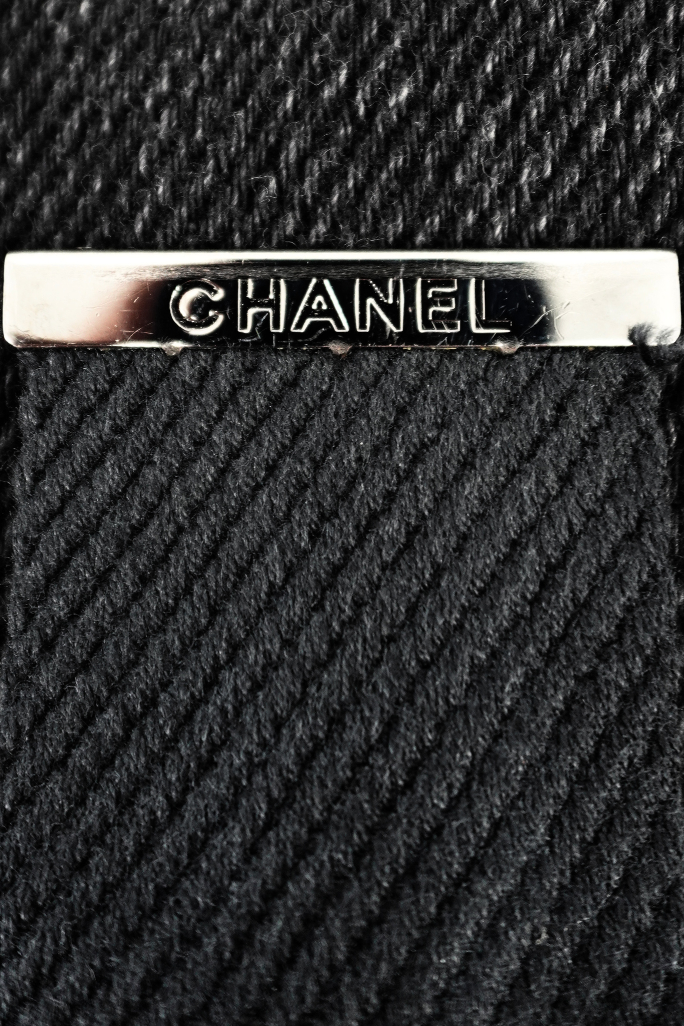 Chanel Black Denim Shorts With CC Chain Belt (FR 36)