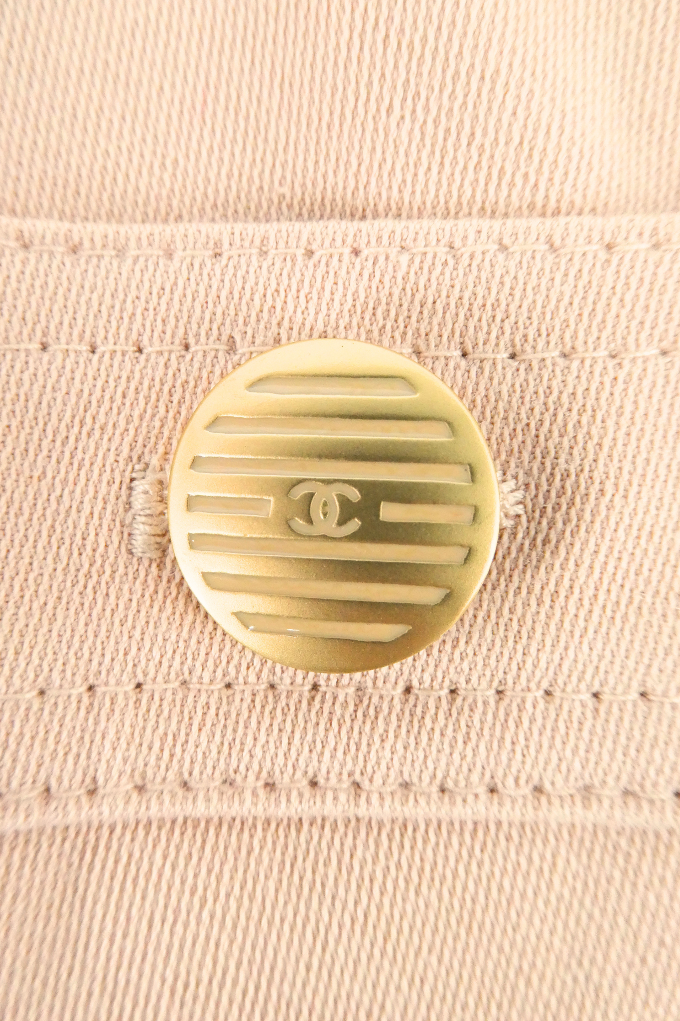 2002 Chanel Soft Nude Pink Jacket (FR 36)