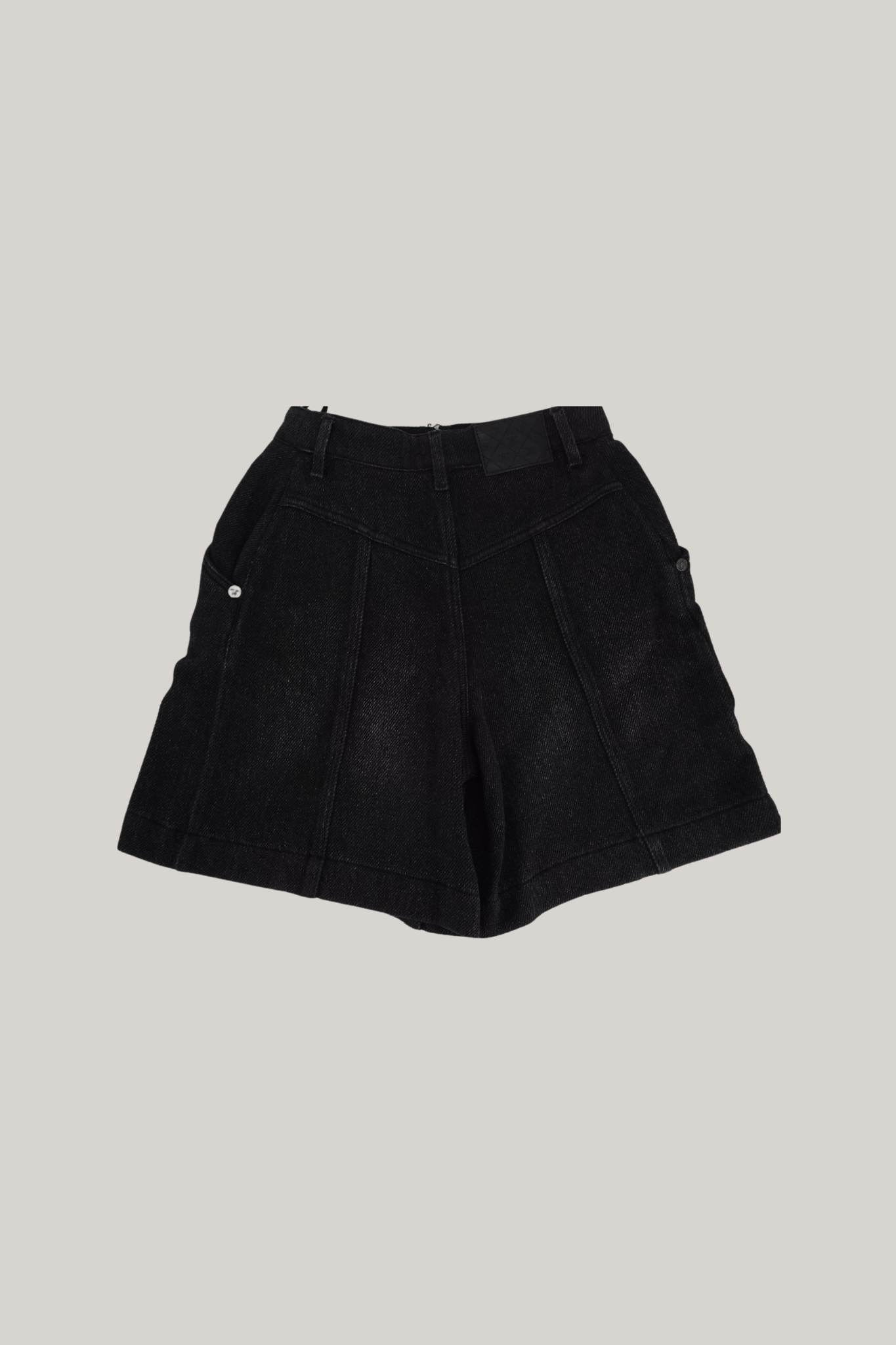 Chanel Black Denim Shorts With CC Chain Belt (FR 36)