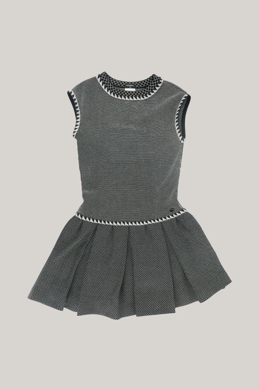 2013 Chanel Ivory Wool Short-Sleeve Top with Tartan Crest Badge (FR 36)