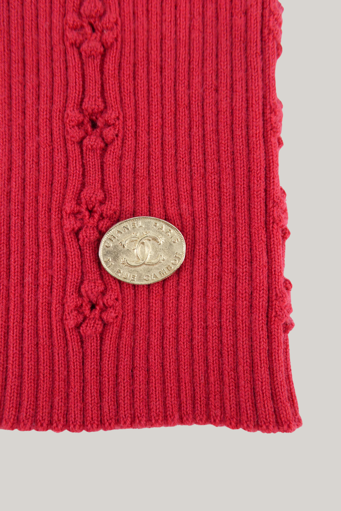 2022 Spring/Summer Chanel Red Knit Top (FR 38)