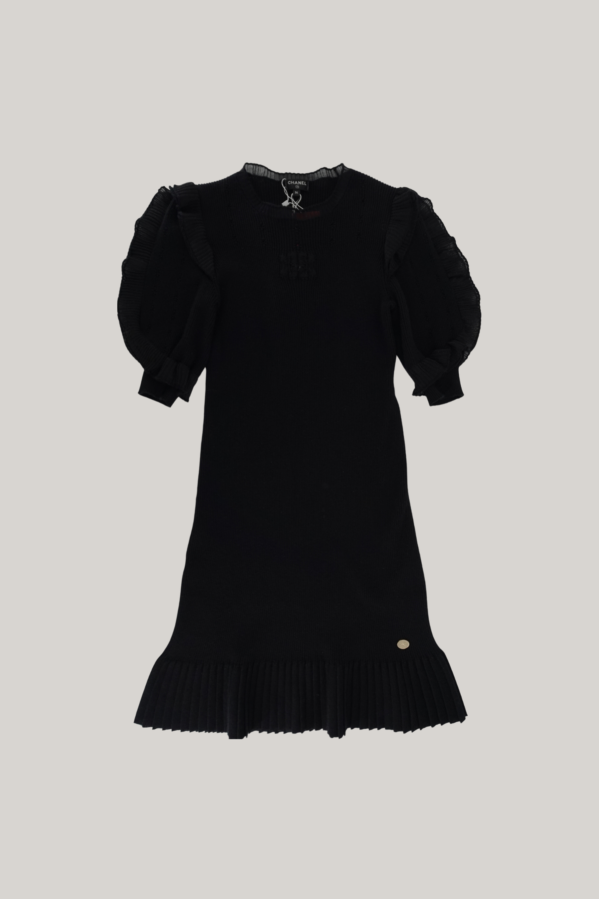 2021 Chanel Black Ribbed Knit Ruffle Dress (FR 36)