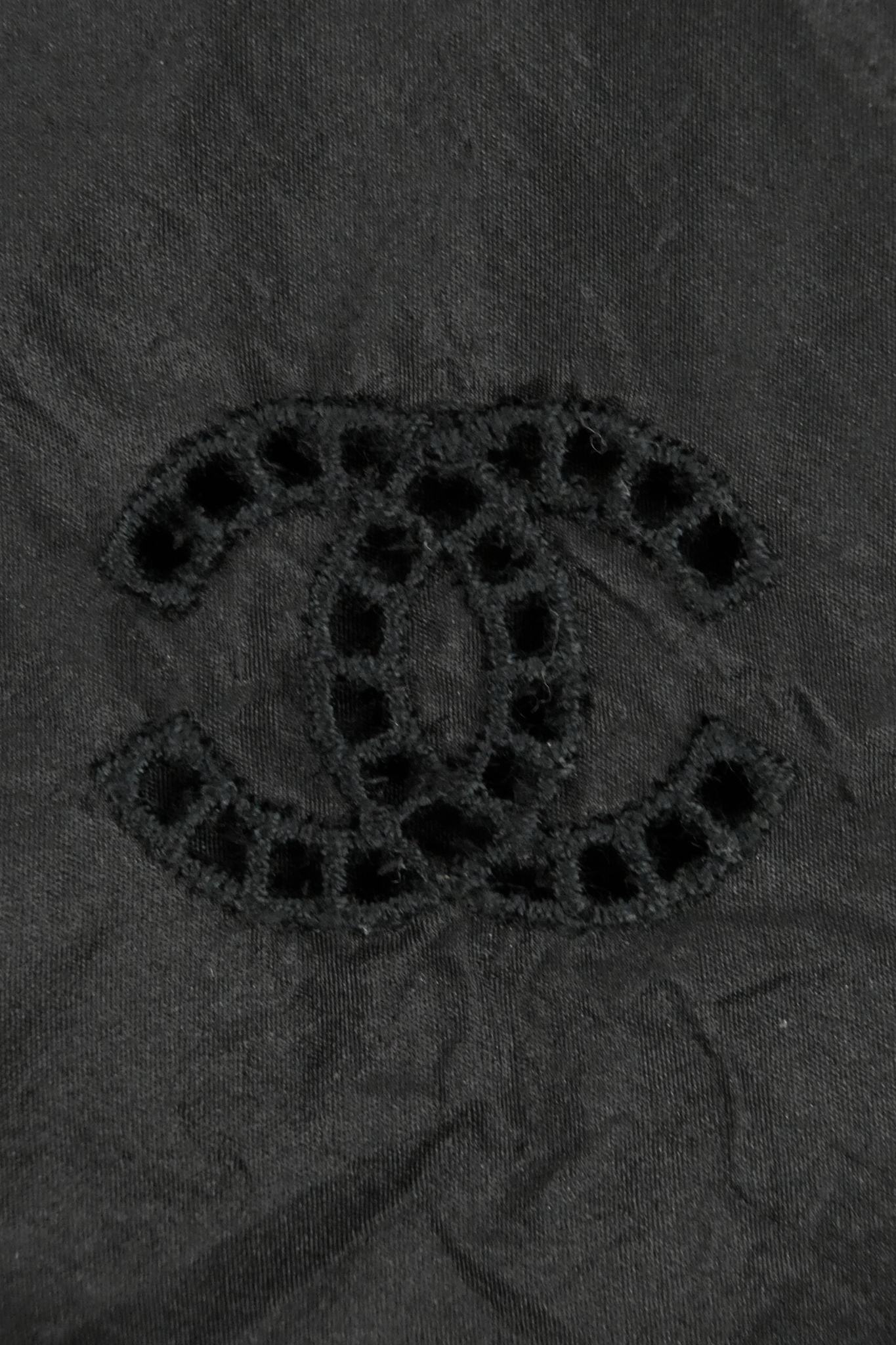Chanel Black CC Embroidered Silk Sleeveless Top (FR38)