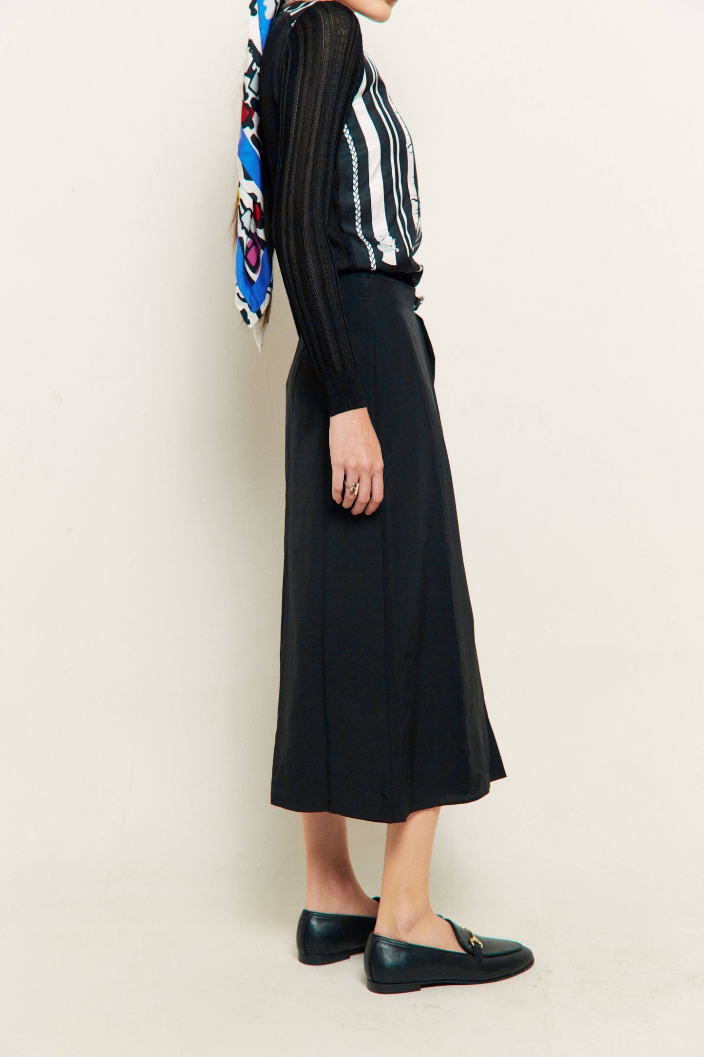 Hermès Black “Chaîne d’Ancre” Pleated Midi Skirt