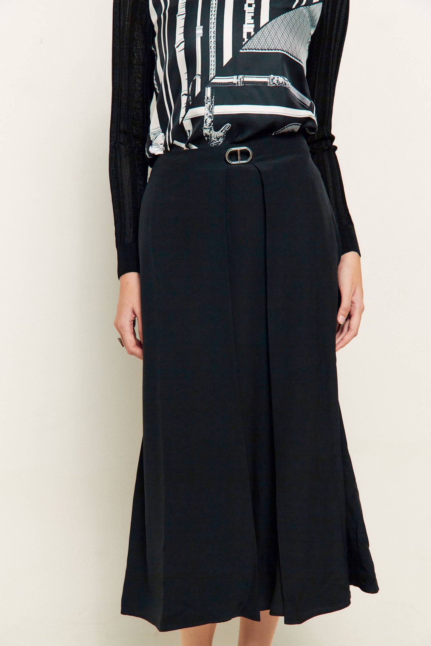 Hermès Black “Chaîne d’Ancre” Pleated Midi Skirt