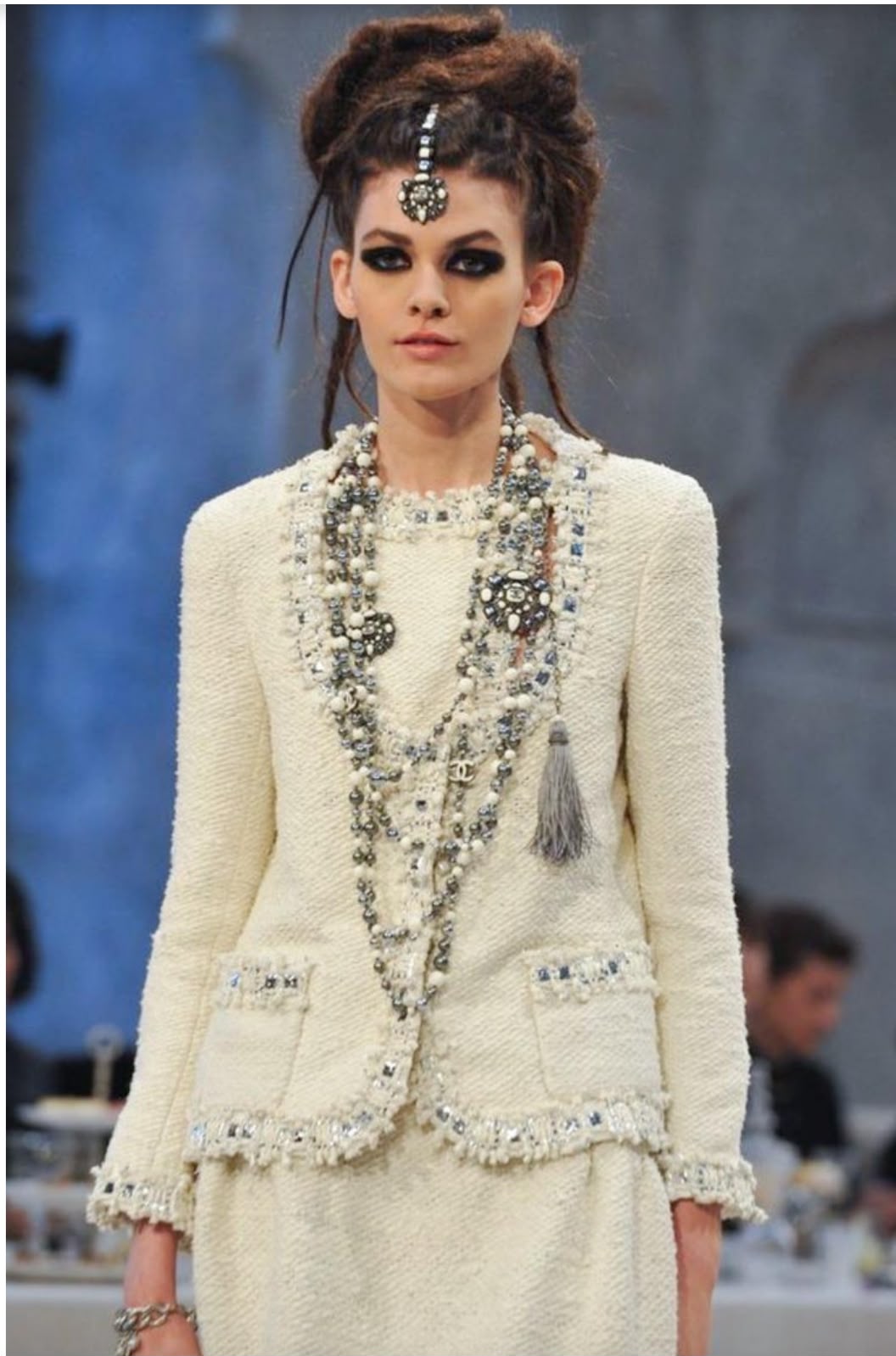 2012 Pre-Fall Chanel Ivory Silk Tweed Crystal-Embellished Jacket (FR 38)
